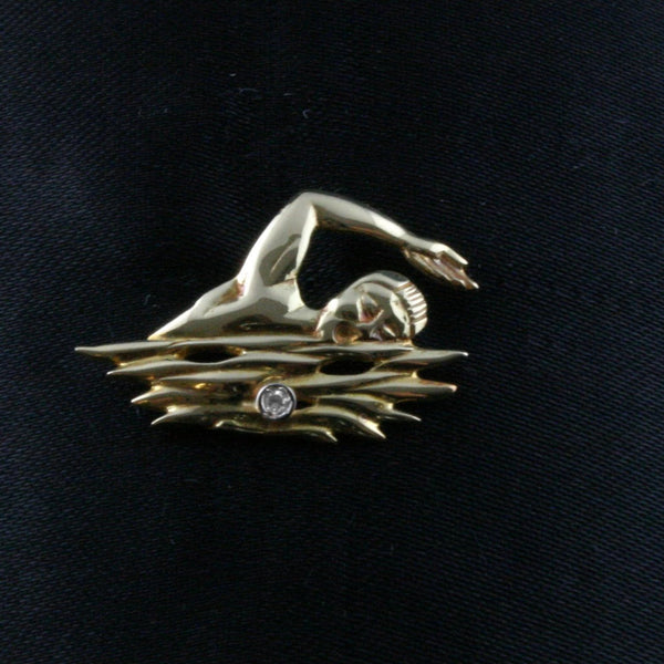 Distintivo nuotatore oro e diamante - Gioielleria Mariatti Torino