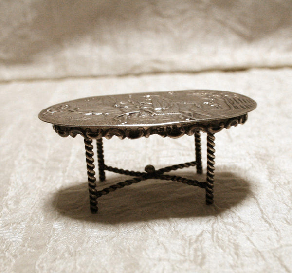 Miniatura tavolino vittoriano Mariatti - Gioielleria Mariatti Torino