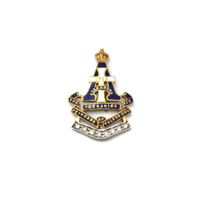 Spilla regimental oro, smalti e diamanti - Gioielleria Mariatti Torino